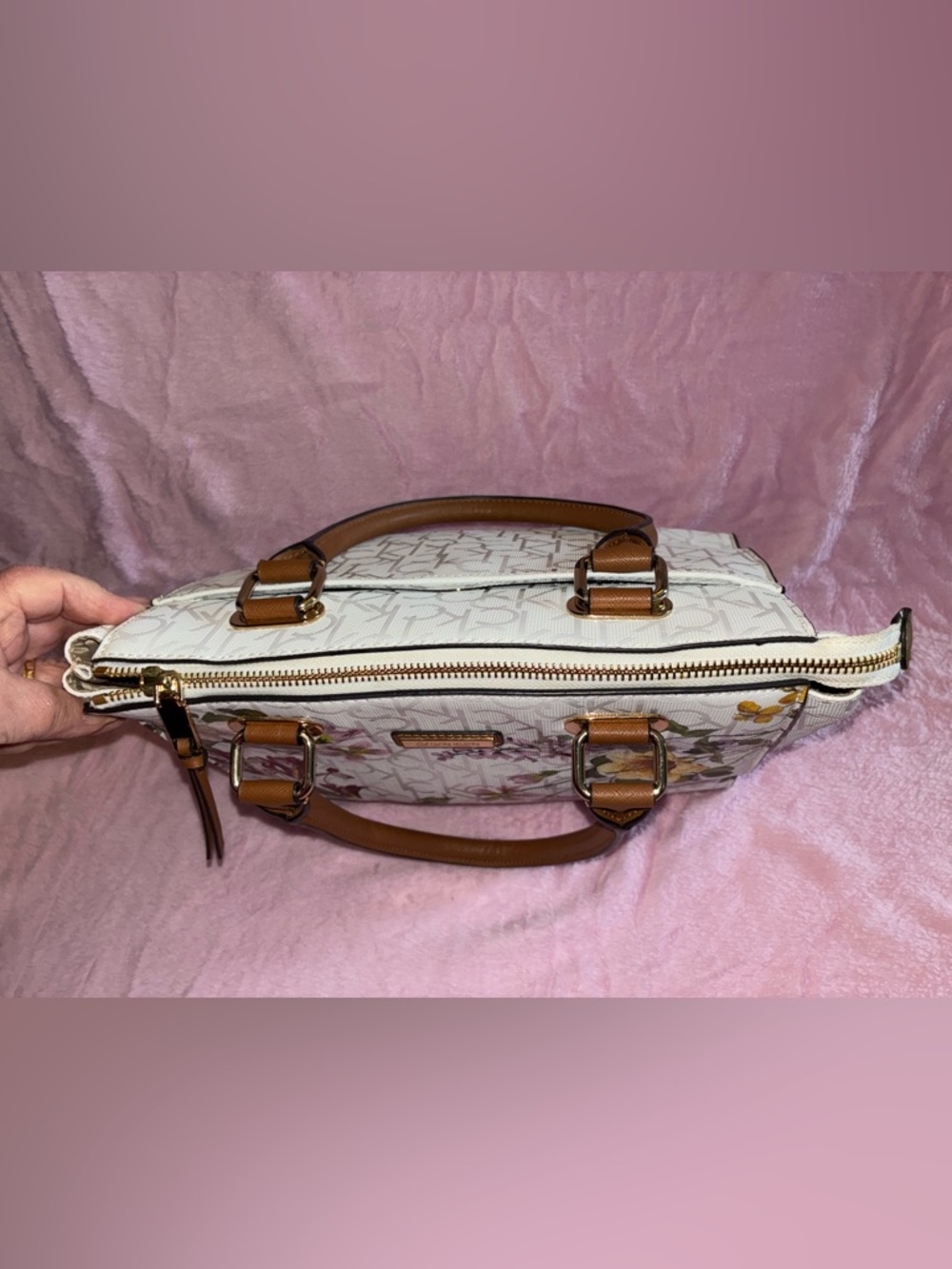 EUC! Beautiful Calvin Klein Monogram Floral Satchel/Crossbody w/Brown Strap - Picture 5 of 11